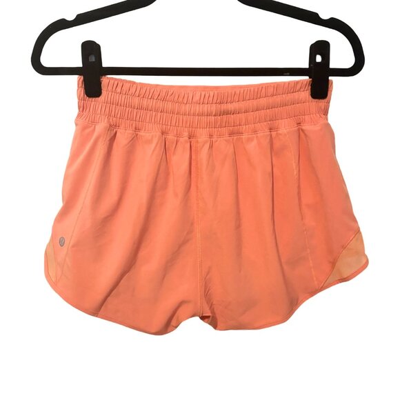 Lululemon Hotty Hot High-Rise Short 2.5" in Sunny Coral, Size 6 - Picture 3 of 5